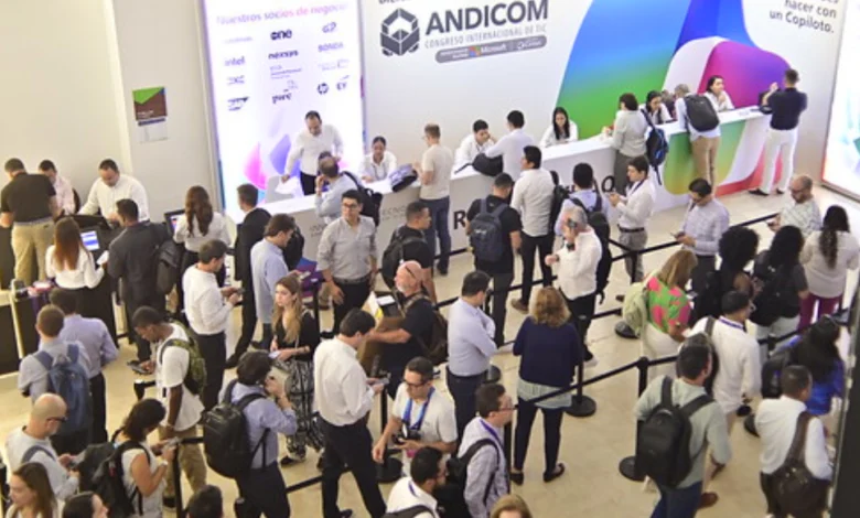 Licencias OnLine fortalece alianzas estratégicas en ANDICOM 2025.
