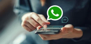 WhatsApp incorporó en 2026 nuevas funciones para grupos y privacidad, además de anunciar la llegada de publicidad en estados y canales en Europa.