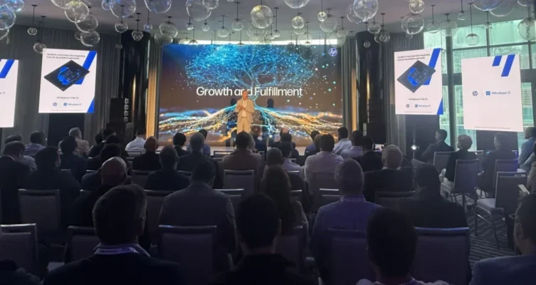 HP Amplify Elevate 2025 en Miami reunió a socios y líderes de Latinoamérica para compartir la visión de la compañía en innovación, canales y servicios.