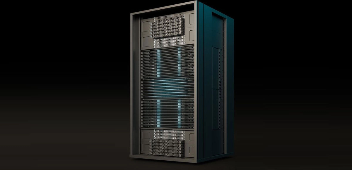 El sistema “Helios” fue diseñado bajo una visión de infraestructura de IA sostenible y eficiente, incorporando estándares de computación abierta como OCP DC-MHS, UALink y Ultra Ethernet Consortium (UEC).