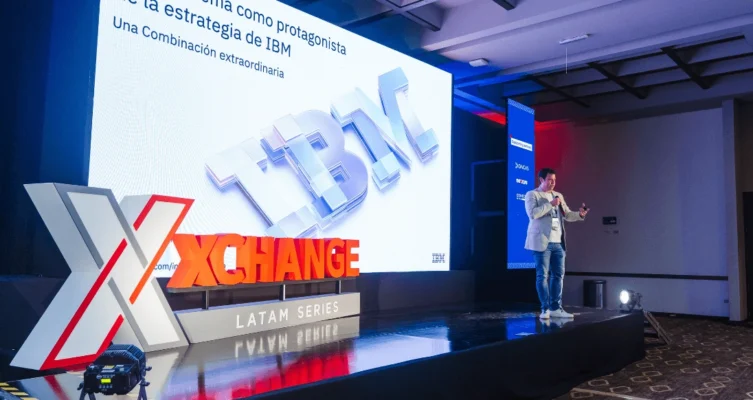 Líderes tecnológicos impulsan la transformación digital en América Latina.