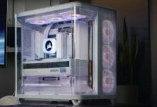 Con un diseño envolvente de vidrio templado, ventiladores RGB de rotor inverso preinstalados y un sistema de ventilación exclusivo para la cámara de CPU, el AIR 5400 ofrece rendimiento e innovación líderes en su clase.