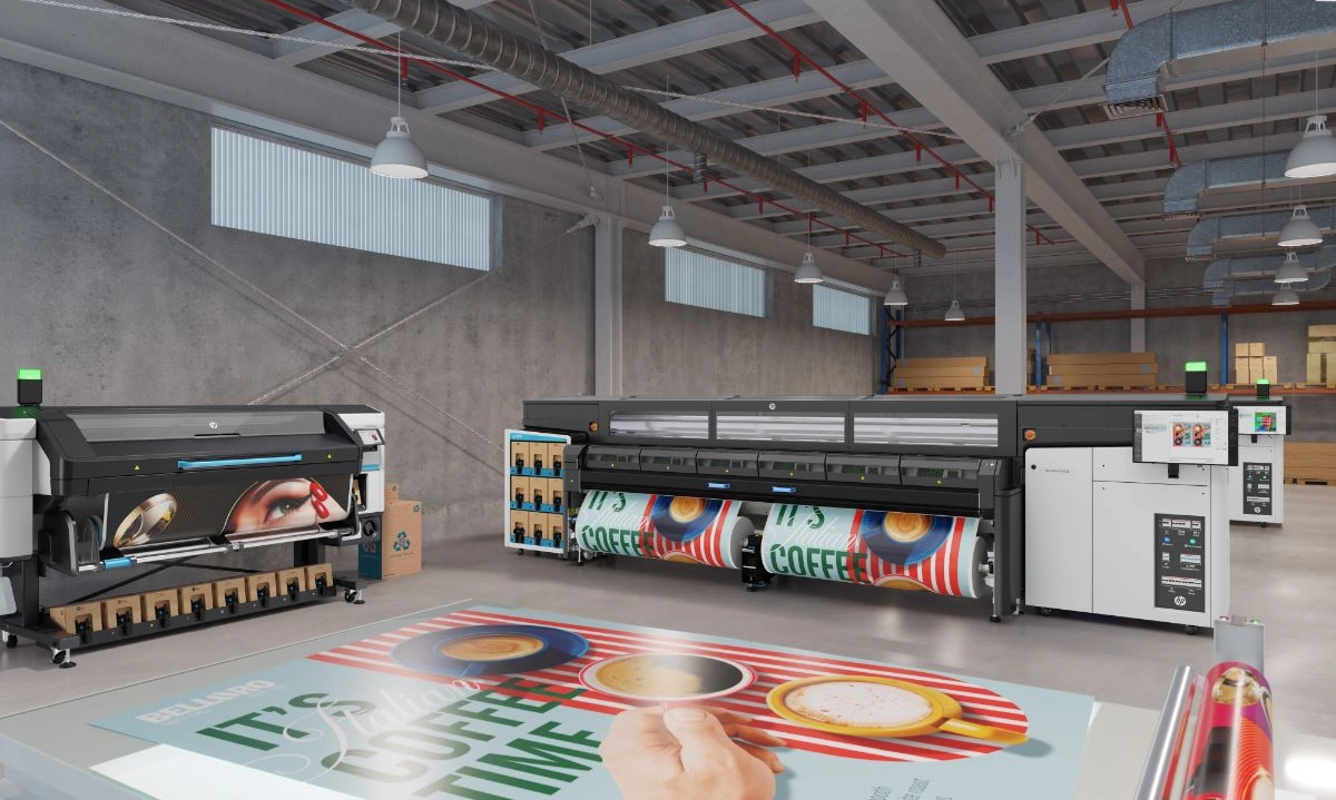 HP marca el rumbo del trabajo del futuro con soluciones híbridas e inteligencia artificial HP presenta soluciones diseñadas para facilitar el trabajo híbrido, mejorando la colaboración y la creatividad desde cualquier lugar, ya sea oficina, hogar o en movimiento.