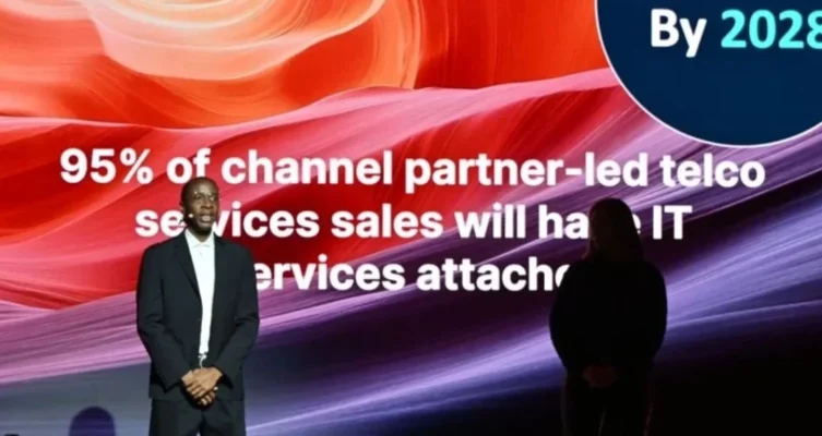 Los principales analistas de Omdia predijeron cómo será el canal tecnológico en 2028 durante el Canalys Forum en Chicago