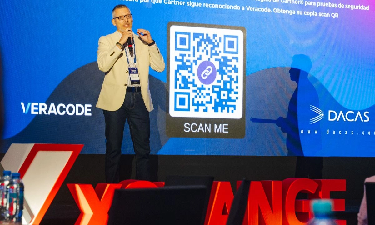 Cómo la inteligencia artificial y la colaboración están transformando el liderazgo y los negocios IT en América Latina Óscar Rodríguez Arias, de Veracode LATAM.