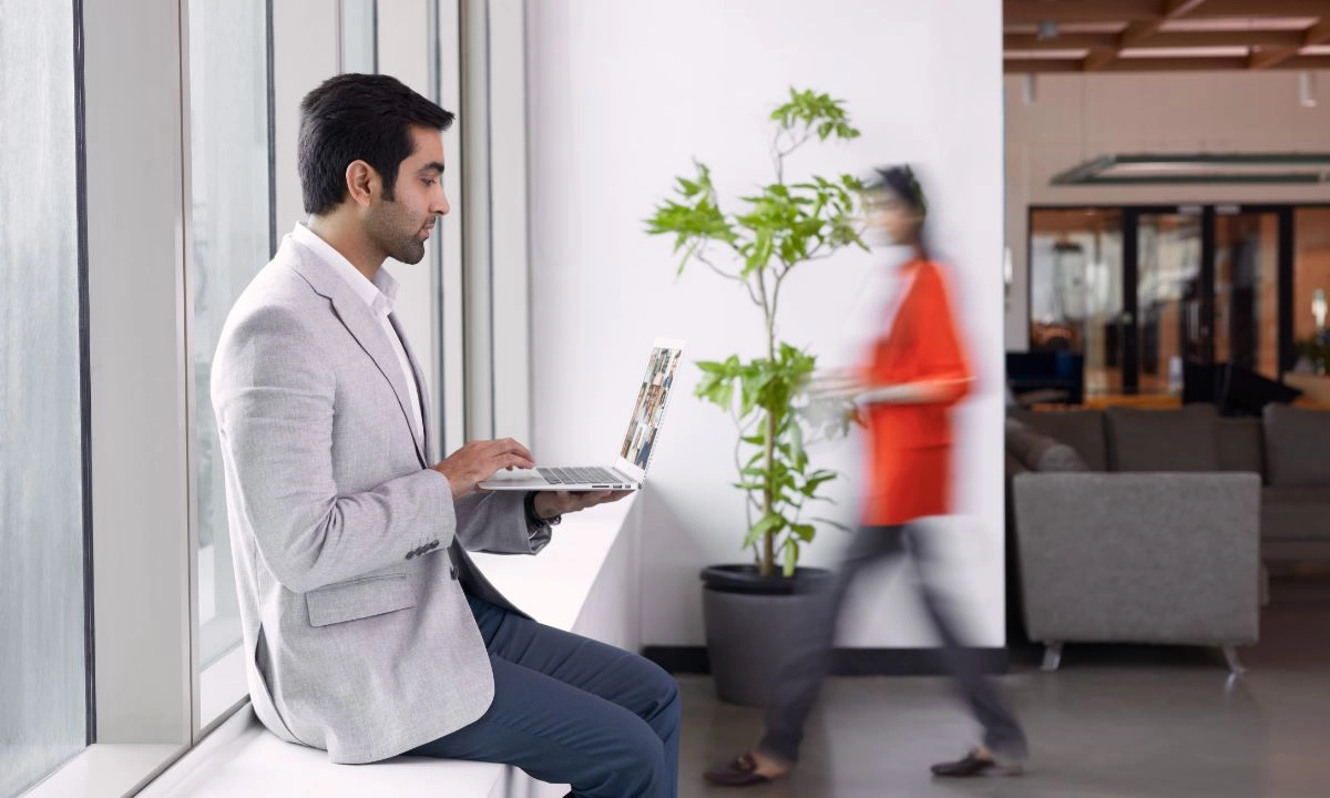 Siete de cada diez ejecutivos expresan preocupación por almacenar información en nubes globales y el 65 % ya ajustó sus estrategias para cumplir regulaciones.