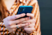 La función, llamada “Ayúdame a editar”, permite realizar ediciones detalladas como quitar gafas, abrir los ojos o incluso añadir una sonrisa en los rostros