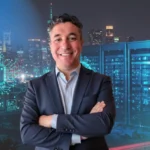 Eduardo Laens, CEO de Varegos y docente universitario especializado en IA y autor del libro Humanware.