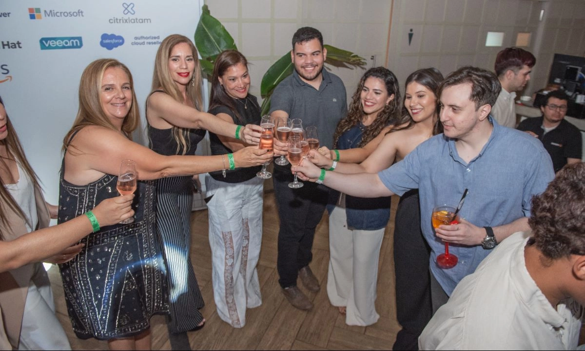 Entre luces y música, el encuentro celebró la colaboración que impulsó un año desafiante pero lleno de avances en Paraguay.