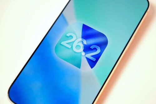 iOS 26.2 ya está disponible en Europa y Latinoamérica e incluye mejoras de seguridad además de nuevas funciones.