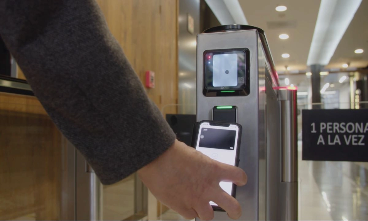 Los complejos Puerta Polanco, DEK Polanco e In Situ Santa Fe incorporaron credenciales móviles en Apple Wallet y Google Wallet para el ingreso a torniquetes, elevadores y estacionamientos.