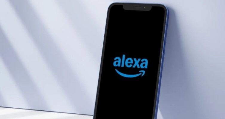 Amazon apuesta a reinventar el smartphone con Alexa en el centro de la experiencia.