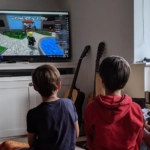 La plataforma incorpora un sistema de IA que reemplaza el filtrado tradicional por una reformulación automática de mensajes ofensivos.