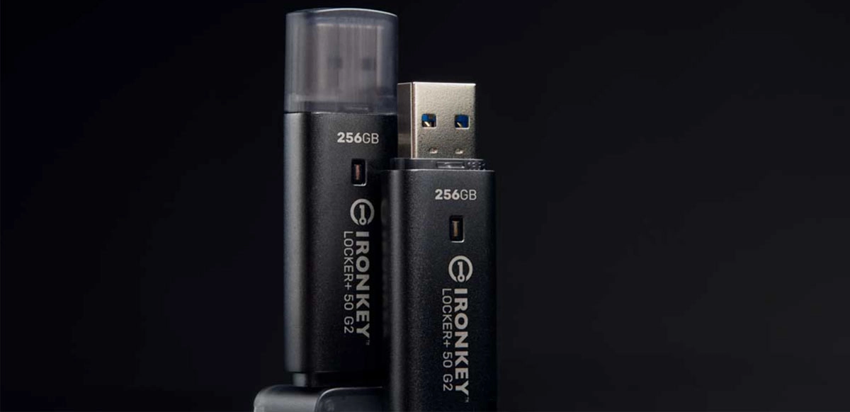 El LP50 G2 permite configurar múltiples contraseñas con dos modalidades: modo complejo (de 6 a 16 caracteres con combinaciones avanzadas) y frase-seña (de 10 a 64 caracteres, incluyendo palabras o frases completas).