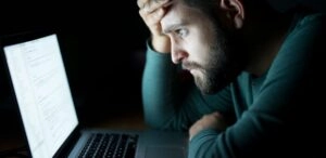 Un error al usar Claude Code en Amazon Web Services eliminó años de datos.