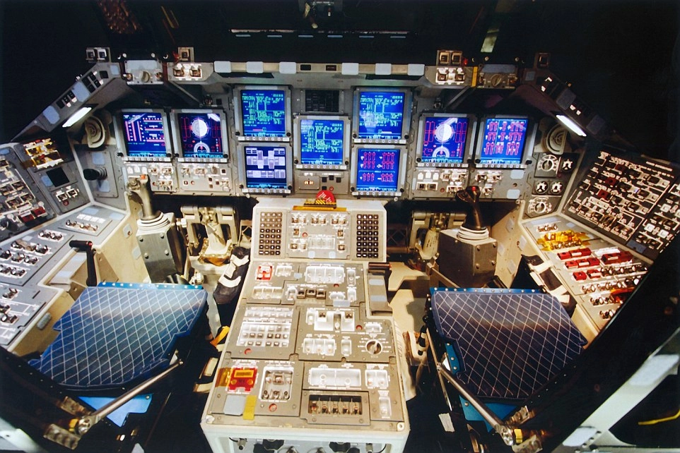 Artemis II. Los sistemas inteligentes de Orion procesan en tiempo real miles de variables críticas para garantizar la seguridad de la misión.