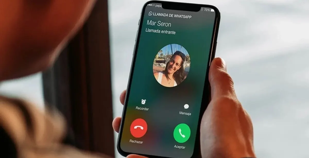 WhatsApp suma una mejora clave para llamadas en movimiento o espacios públicos con alto nivel de ruido.