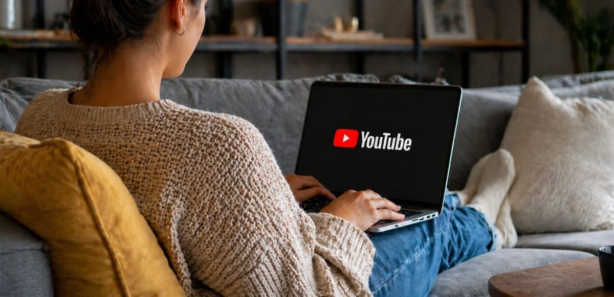 Ask YouTube busca transformar la experiencia de búsqueda dentro de YouTube mediante consultas conversacionales basadas en inteligencia artificial.