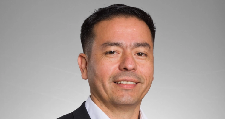 Víctor Cornejo, Red Hat