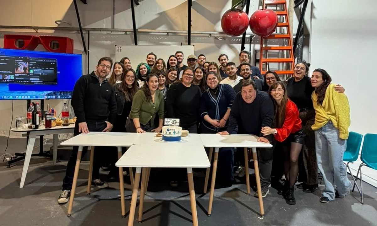 El crecimiento de ITSitio fue posible gracias a un equipo comprometido con la innovación y el periodismo tecnológico.