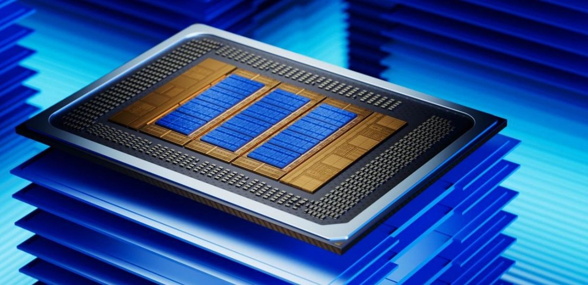 Uno de los anuncios principales fue el lanzamiento de los nuevos Intel Xeon 6+, procesadores diseñados para maximizar la densidad, eficiencia energética y rendimiento en centros de datos.