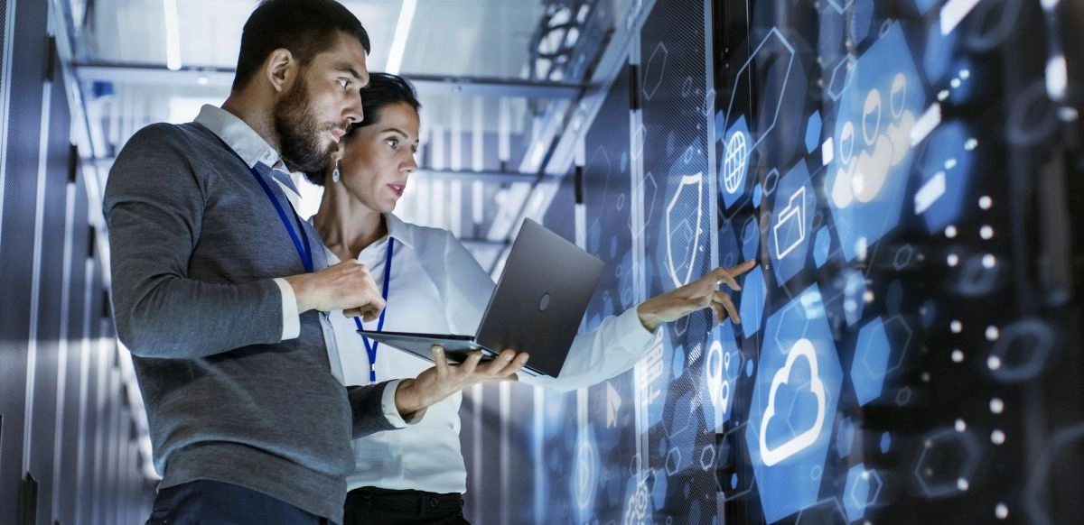 Modernizar los ERP impulsa la IA y puede aumentar hasta un 27% el ROI, según IBM.