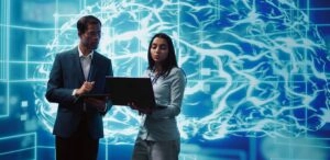 La inteligencia artificial avanza en las empresas, aunque la mayoría de los proyectos no supera la etapa piloto.