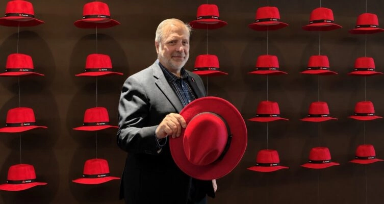 Alejandro Dirgan, líder de la plataforma RHEL para Latinoamérica en Red Hat.