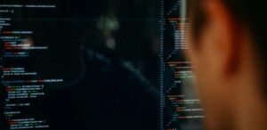 La IA empresarial abre nuevos frentes de ciberseguridad.
