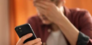 Los atacantes utilizan la identidad de plataformas digitales y sistemas de pago conocidos para hacer más convincentes sus campañas de phishing.