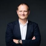 Por Adrian Johnson Chief Revenue Officer (CRO) de Hitachi Vantara.