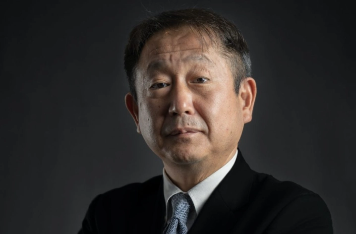 Kenichiro Hibi finaliza su etapa como Presidente.