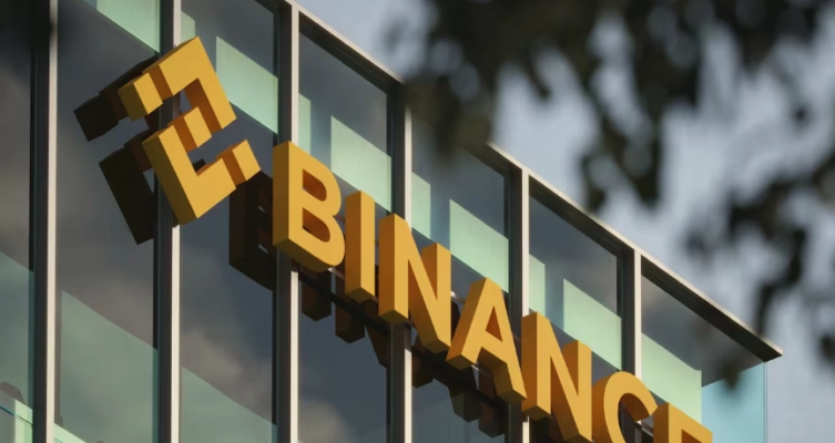 Binance investiga un hackeo millonario, suspendió los retiros y prometió cubrir las pérdidas, mientras el bitcoin sufrió una fuerte caída.