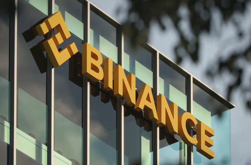 Binance investiga un hackeo millonario, suspendió los retiros y prometió cubrir las pérdidas, mientras el bitcoin sufrió una fuerte caída.