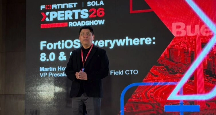 Martín Hoz, vicepresidente sénior de Ingeniería de Preventa de Fortinet para América Latina y el Caribe, durante la presentación de Fortinet Roadshow SOLA 2026.