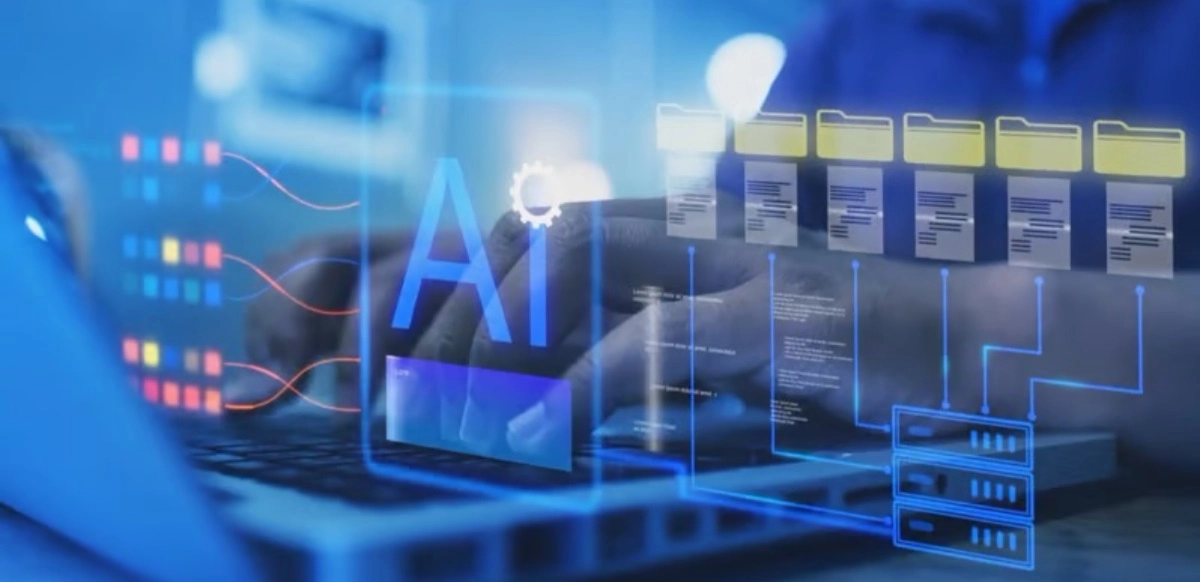 La inteligencia artificial se integra progresivamente en las plataformas empresariales y transforma las competencias que necesitan los profesionales de tecnología para gestionar infraestructuras, automatizar procesos y analizar información.