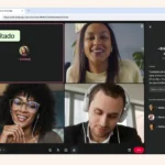 La nueva función de WhatsApp permite invitar a personas sin cuenta a llamadas de hasta 32 participantes, con opciones para compartir pantalla y reaccionar con emojis.