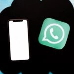 WhatsApp Plus ofrece funciones adicionales de personalización, pero sus versiones no oficiales pueden poner en riesgo la seguridad y privacidad de los usuarios.