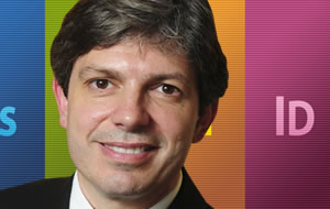 Estrena Adobe nuevo director para Latam