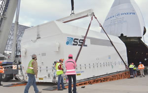 Claro lanza un satélite para mejorar su servicio en Colombia