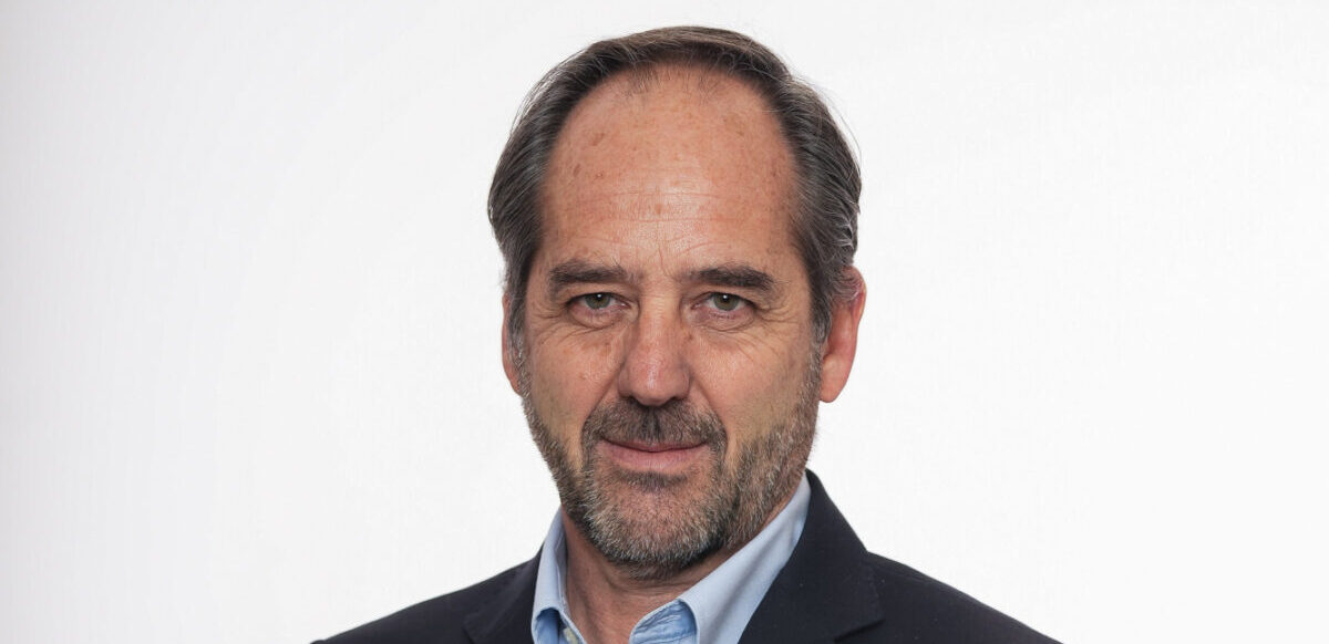 Epson fortalece su línea Corporativa en Colombia con la llegada de Juan Luis Sanfuentes Recart