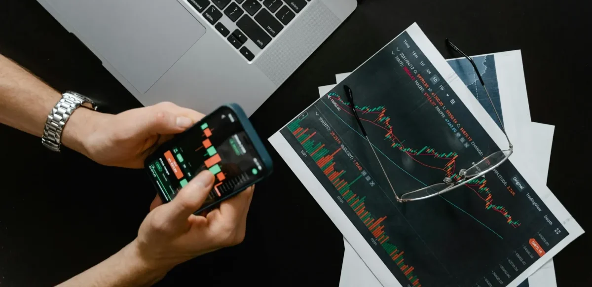 Inteligencia artificial en Chile: 9 de cada 10 personas ya la utilizan y transforma las finanzas